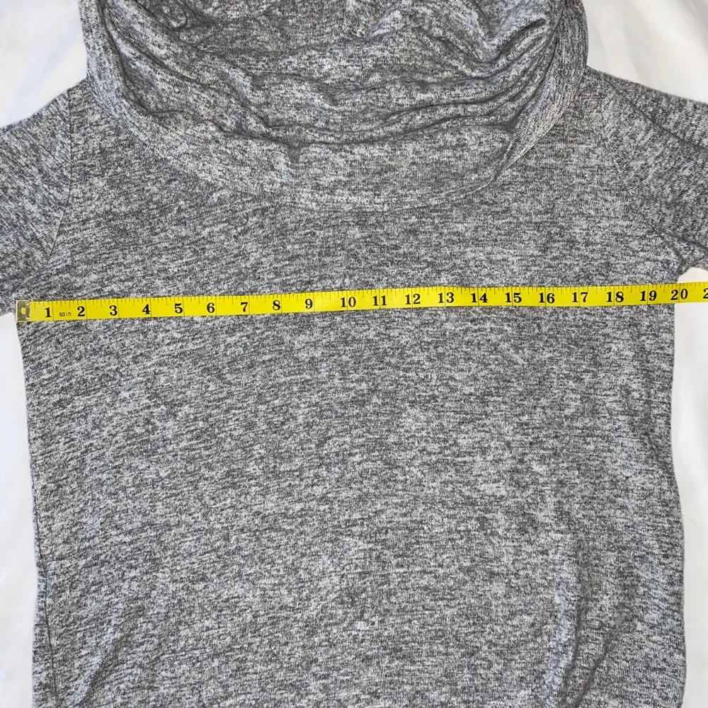 Gibson Off The Shoulder Grey Sweater - Picture 9 of 16